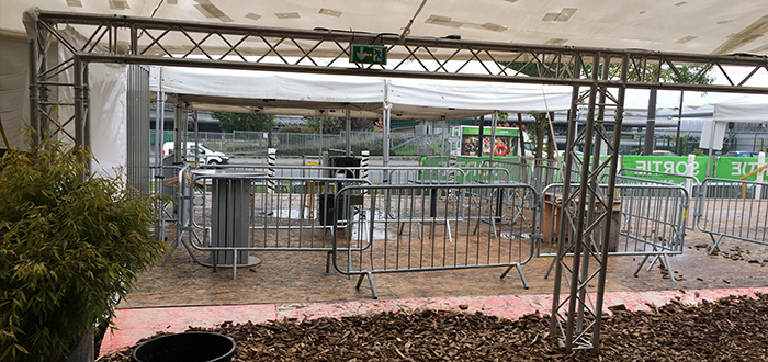 rideau à lanières evenement avant pose